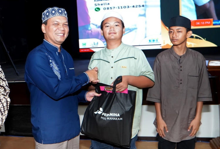 PHM Berbagi Kebahagiaan Ramadan dengan Anak Penyandang Disabilitas di Balikpapan