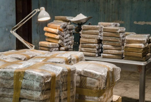 TNI AL Mengamankan Kokain Bernilai Rp 1,25 Triliun