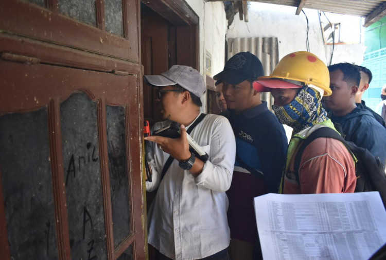 Normalisasi Ruang Sungai Kalianak Masuki Tahap III, Pemkot Surabaya Tandai 182 Bangunan