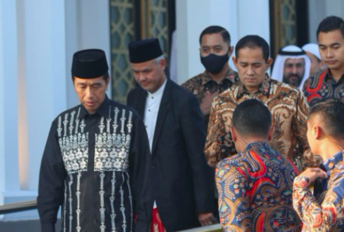 Jokowi dan Ganjar Salat Id Bersama di Solo Usai Penetapan Bakal Capres RI
