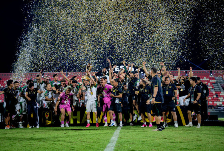 Persebaya Juara Piala Presiden 2026, Bernardo Tavares Akhiri Puasa Gelar 9 Tahun