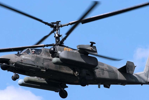 Tentara Ukraina Tembak Jatuh Helikopter Rusia Kamov KA-52 Sekali Tembak