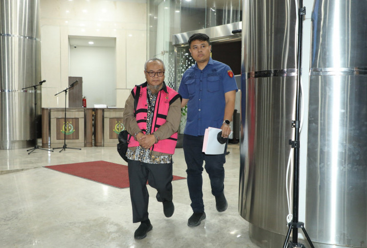 Kejagung Tetapkan 7 Tersangka dalam Kasus Petral, Ada Nama Riza Chalid!