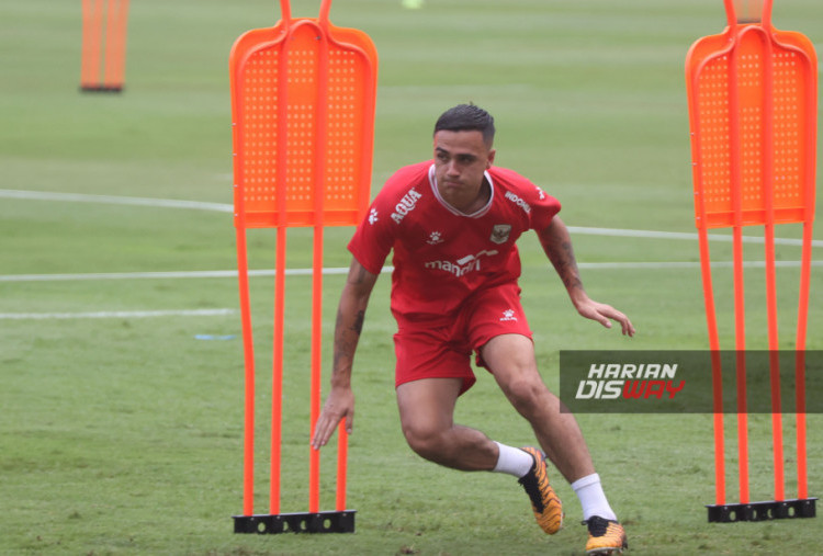 Pesepak bola Timnas Indonesia Eliano Reijnders mengikuti sesi latihan jelang laga final FIFA Series di Stadion Madya, Senayan, Jakarta, Minggu (29/3/2026). Latihan tersebut menjadi bagian dari persiapan menghadapi Timnas Bulgaria pada partai final yang akan berlangsung Senin (30/3) di Stadion Utama Gelora Bung Karno. HARITSAH ALMUDATSIR/HARIAN DISWAY