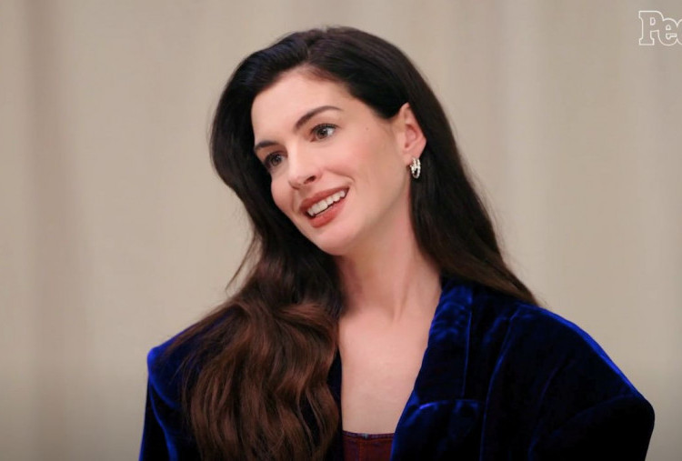 Anne Hathaway Ucapkan Insyaallah di Wawancara Terbaru, TikTok Heboh
