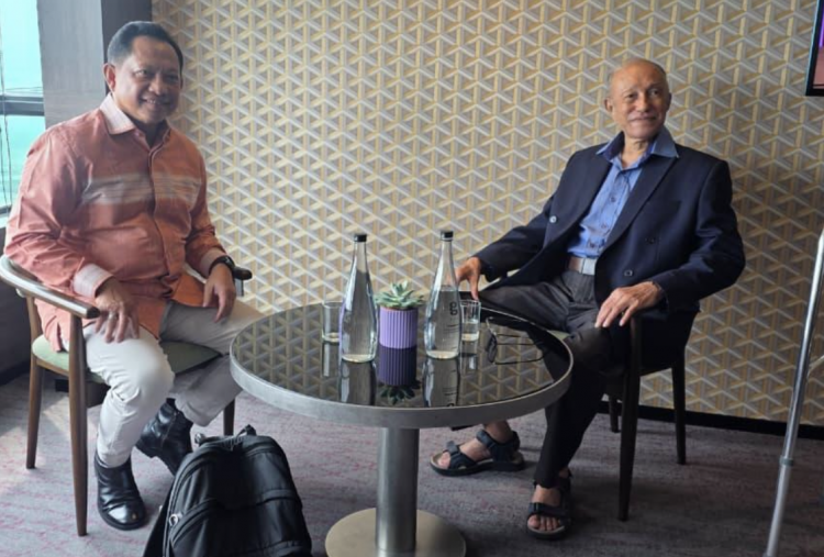 Bawa Salam Presiden Prabowo, Mendagri Tito Karnavian Jenguk Wali Nanggroe Aceh di Penang