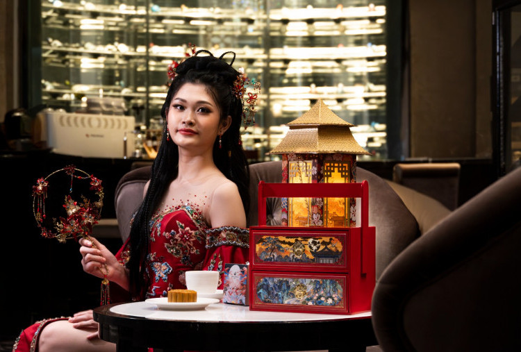 Sambut Festival Musim Gugur, Hotel Ciputra World Surabaya Hadirkan Koleksi Mooncake Spesial dengan Beragam Rasa Istimewa