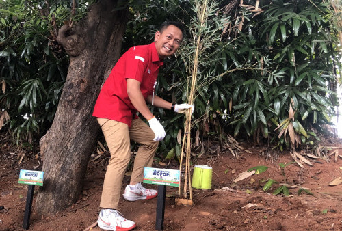 Dukung Keberlanjutan Lingkungan, KAI Commuter Tanam 700 Pohon Bambu di Stasiun Rawa Buaya