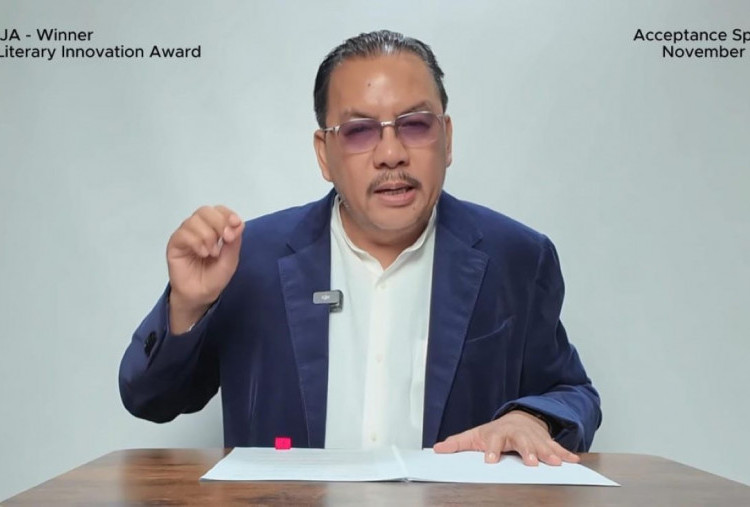 Terima BRICS Award, Denny JA Gaungkan Pentingnya Mendengar Suara Asia 