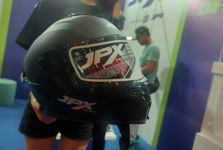 IMOS 2025: JPX Forces Tawarkan Helm Full Face Tangguh untuk Harian dan Balapan