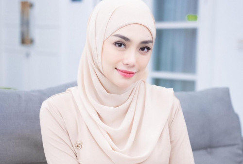 Celine Evangelista Pakai Hijab dan Semangat Belajar Agama Islam, Umi Pipik: Masya Allah