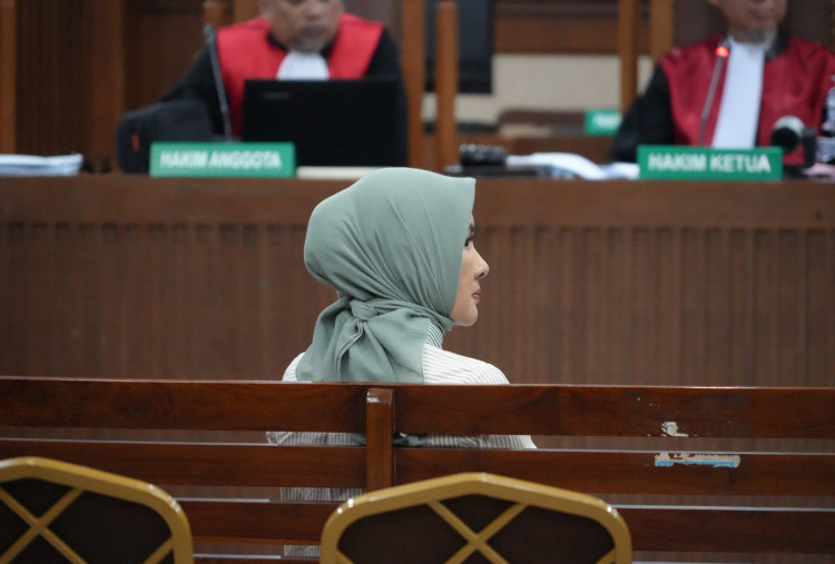 JPU Gali Keterangan Saksi Nicke Widyawati dalam Sidang Kasus Tata Kelola Minyak