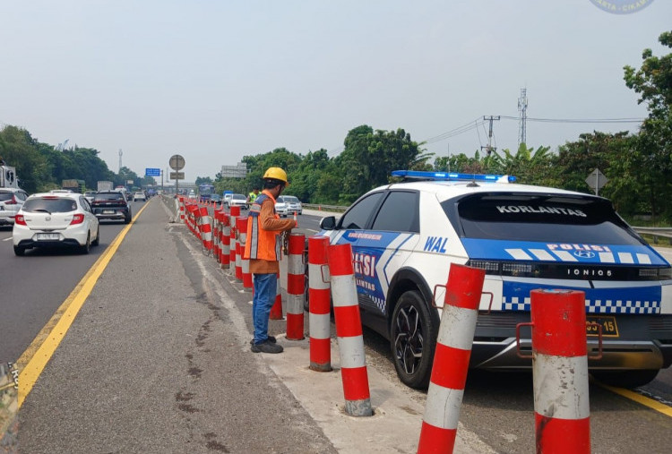 Contraflow di Japek Dihentikan, Arus Lalin Kembali Normal