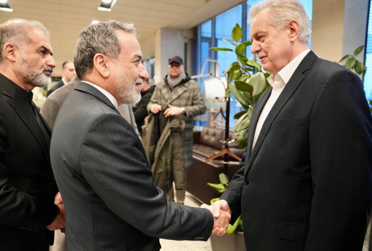 Menlu Iran Temui Putin di Rusia, Perundingan dengan AS Masih Menggantung 