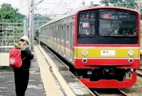 Usai Viral Video Perempuan Jatuh ke Perlintasan Kereta di Stasiun Manggarai, Begini Respon Pihak KAI