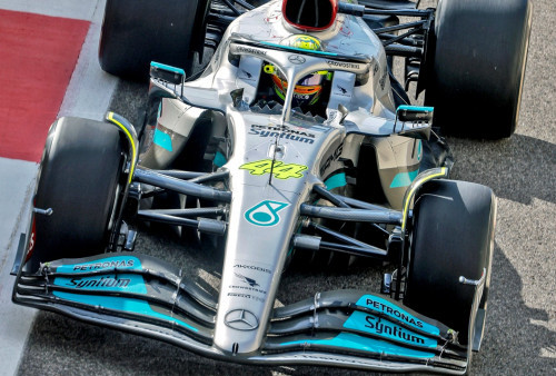 Mercedes Kembali Mendominasi di Sesi Latihan Bebas Pertama GP Abu Dhabi