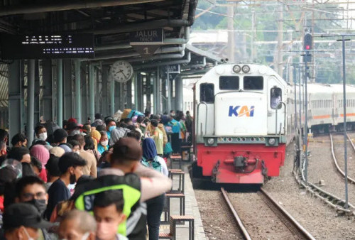 Jumlah Pemudik Meningkat, KAI Tambah 344 Perjalanan Angkutan Lebaran di Stasiun Gambir dan Pasar Senen