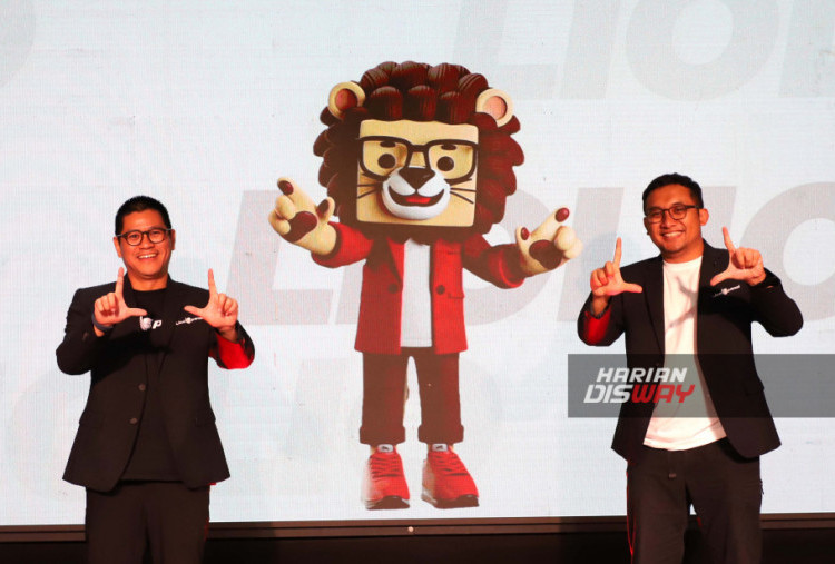 Untuk mendukung transformasi tersebut, Lion Parcel menyiapkan berbagai strategi, termasuk perluasan jaringan operasional, peningkatan kualitas layanan, dan pengembangan inovasi produk. Fokus utama tahun ini adalah penguatan layanan COD Ongkir, yang memberikan kemudahan bagi para penjual online dalam mengelola logistik secara efisien.