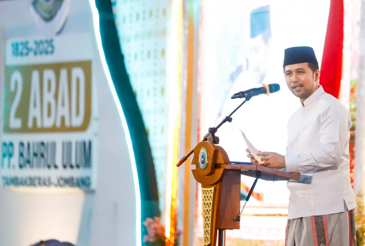 Hadiri Peringatan 200 Tahun Ponpes Bahrul Ulum, Emil Yakin Pesantren Jadi Mercusuar Ilmu dan Moralitas