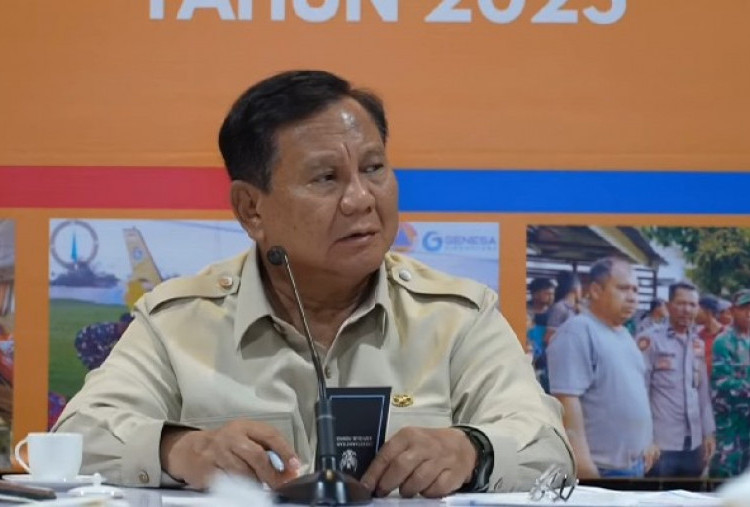 Prabowo Singgung Bupati Aceh Selatan Pergi Umrah Saat Bencana: Kalau Lari, Dicopot Saja