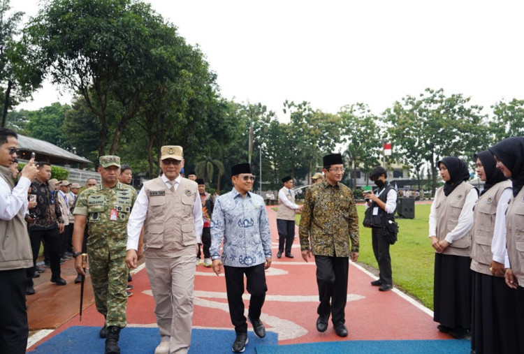 Kawal Transisi Pelayanan Haji 2026, Menag: Semoga Pelaksanaannya Tahun Ini Sukses dan Semakin Baik