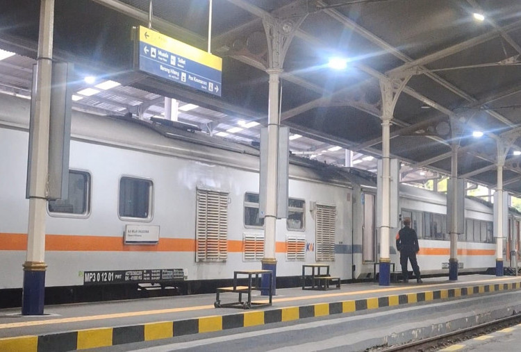Jumlah Penumpang di Stasiun Pasar Turi - Gubeng Surabaya, Diprediksi Meningkat Signifikan