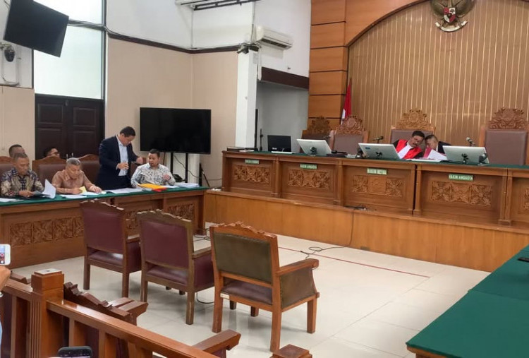 PN Jaksel Gelar Sidang Praperadilan Tom Lembong, Pengacara Minta Terdakwa Dihadirkan! 