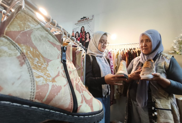 Pasarkan Produk UMKM Lokal di Garage Sale Mumpung Libur Nataru