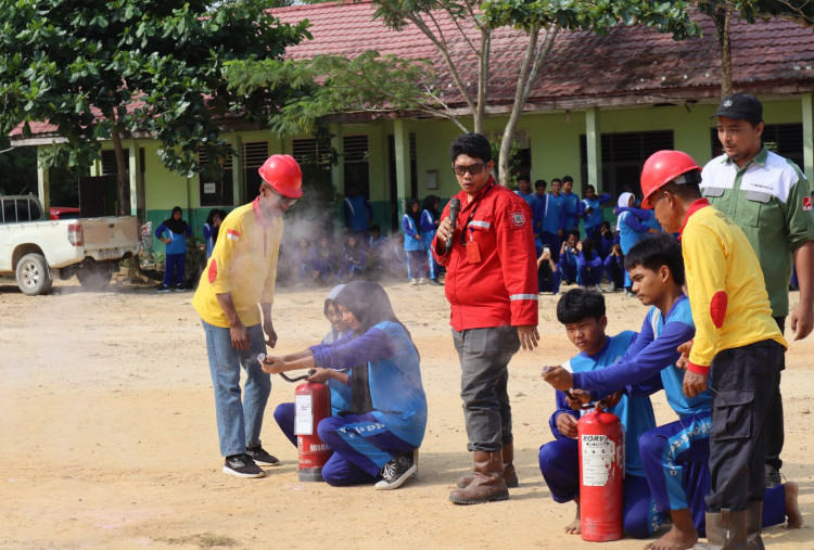 Edukasi Karhutla Masuk Sekolah, Siswa SMA Belajar Cegah Kebakaran Hutan Sejak Dini
