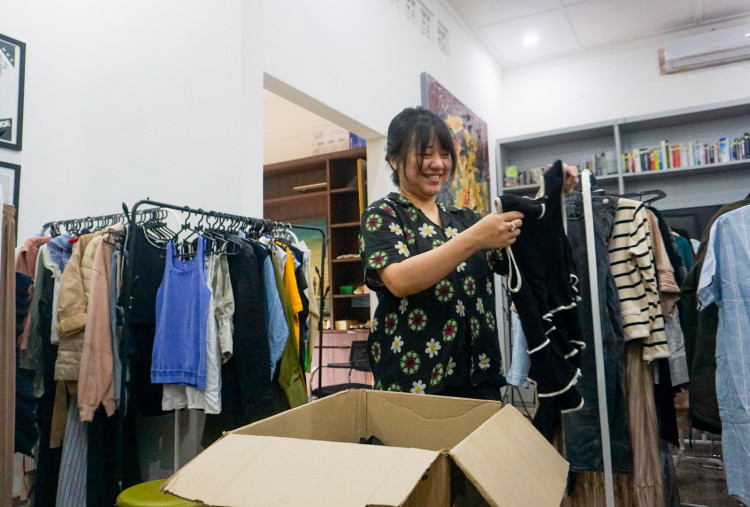 Thrift Market Harian Disway x ARTi: Surga Fashion Branded dengan Harga Terjangkau