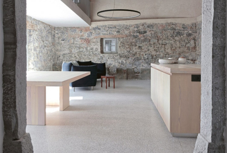 Rumah Tradisional di Slovenia Disulap Jadi Hunian Modern, Padukan Memori dan Arsitektur Kontemporer