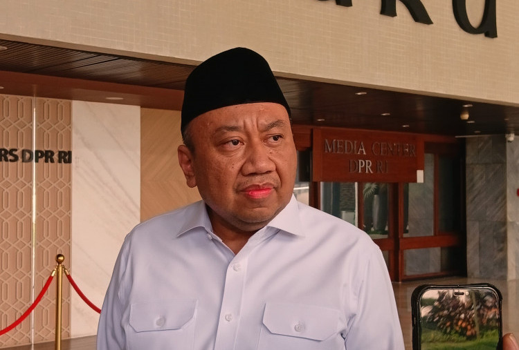 Komisi X Minta Penjelasan Kemendikti soal Kampus Jadi Pengelola SPPG