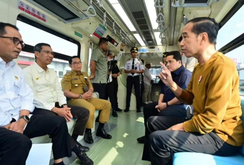 Jajal LRT, Jokowi : Tidak Usah Tergesa-gesa Dioperasikan, Kenyamanan dan Keselamatan Harus Diutamakan