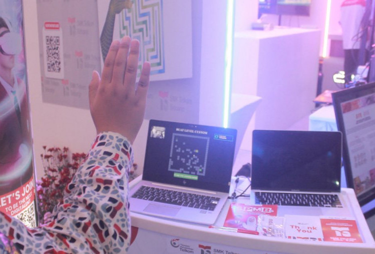 Pameran Inovasi SMK se-Jawa Timur, Kolaborasi IoT dan AI Ringankan Tugas Guru dan Pekerja Manufaktur