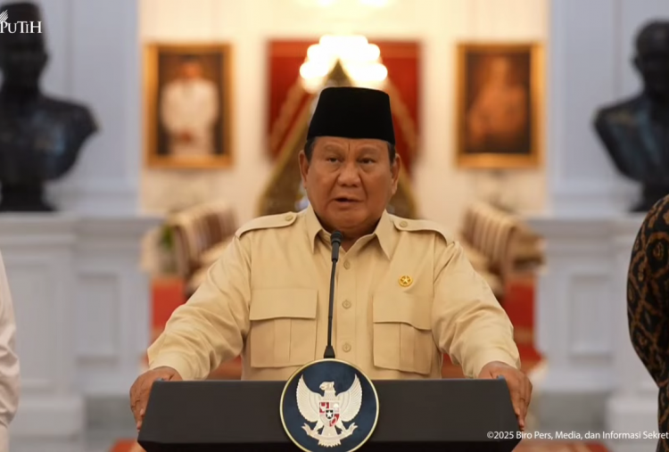 Prabowo Siapkan 8 Kebijakan Demi Dorong Ekonomi, Ada MBG, Bansos, dan THR