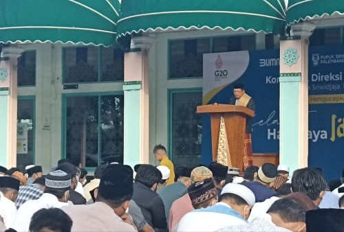 Dekan Fakultas Ushuluddin UIN Rafah Beri Khotbah Iduladha 