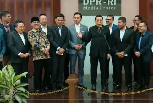 8 Ketua Fraksi DPR Minta Sistem Pemilu Legislatif 2024 Tetap Terbuka, Presiden Harus Ingatkan MK