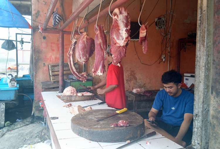 Lonjakan Harga Daging Bikin Pedagang Pasar Menjerit