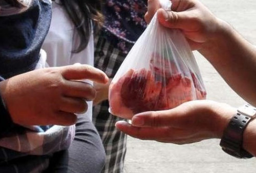 Kades Dapat Surat Edaran, Wadah Daging Kurban Tidak Menggunakan Plastik