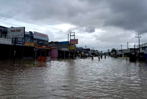 Banjir Besar Landa Bengkulu 1.538 Rumah Warga Terendam 