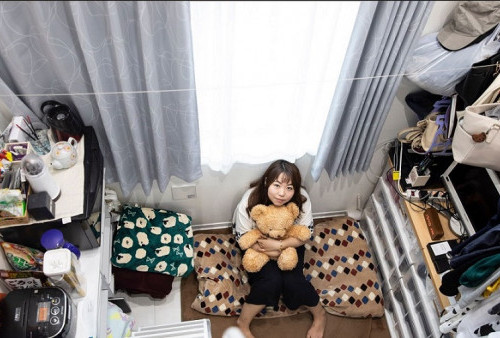 Kos Mahal, Anak Muda Tokyo Pilih Tinggal di Apartemen Mikro Mungil, Hanya Selebar Tikar Dijejer Tiga!