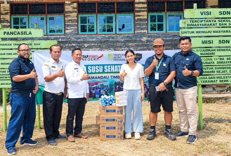 TAP Untuk Negeri Bagikan Masker dan Susu Bernutrisi kepada 85 Anak Sekolah di Lamandau