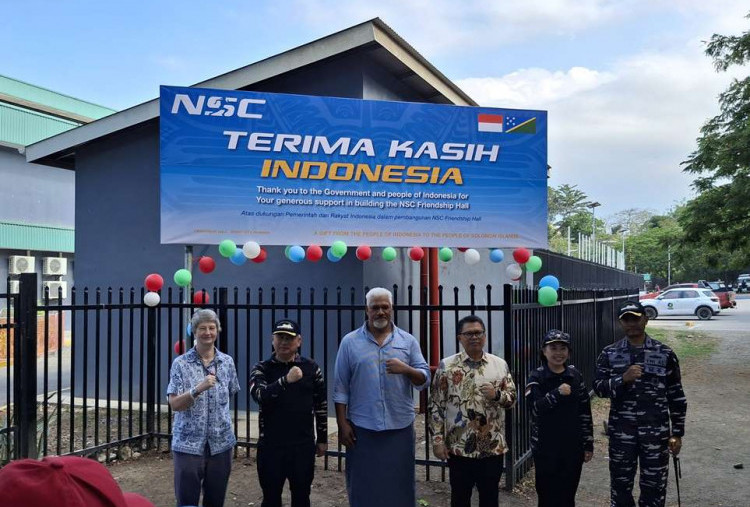 Menjelajah Lautan Teduh (35): Pertandingan Persahabatan di Gedung Persahabatan