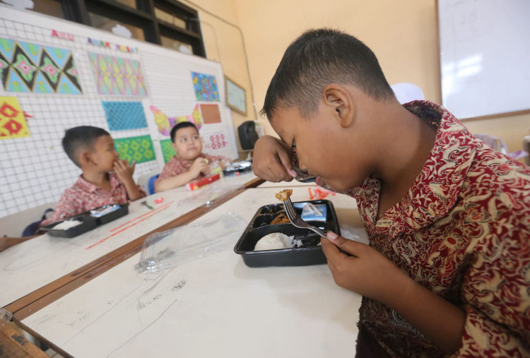 Asal Punya Usaha Catering, Wali Murid Bisa Jadi Vendor Program Makan Bergizi Gratis