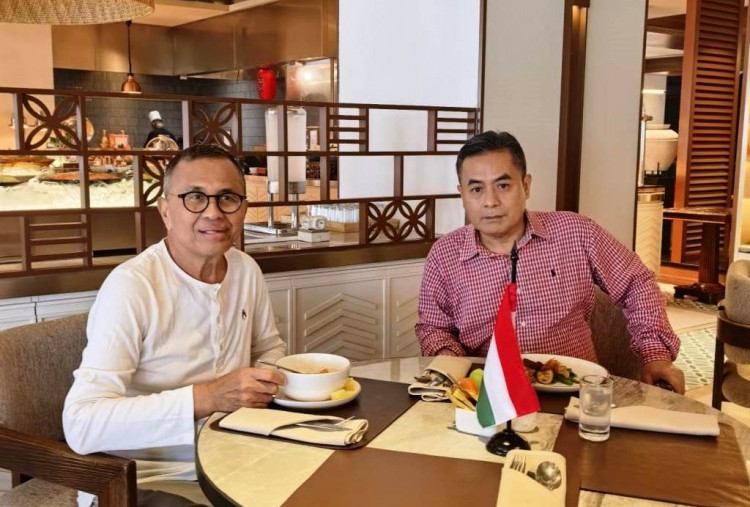 Cheng Yu Pilihan Inovator dan Inisiator Mobil Listrik Indonesia Dasep Ahmadi: An Zhi Ruo Ming