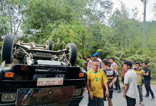 Terbalik! Mobil Logistik Ustadz Solmed Kecelakaan di Tikungan Pendakian Merangin 