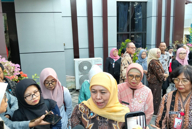 RS Menur Resmi Ganti Nama Jadi RS Prof. Dr. Moeljono, Khofifah Luncurkan Program Pelita ASN