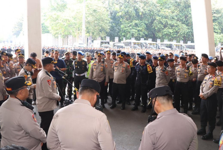 1.647 Personel Gabungan Amankan Laga Barcelona Legends vs DRX World Legends di GBK