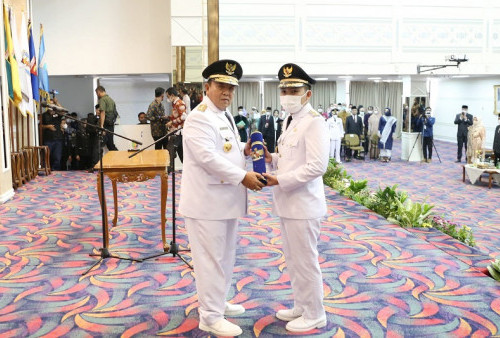 Gubernur Arinal Lantik Ardian Saputra Sebagai Wakil Bupati Lampung Utara