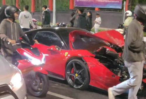 Pengemudi Ferrari yang Tabrak 5 Kendaraan di Bundaran Senayan Negatif Alkohol